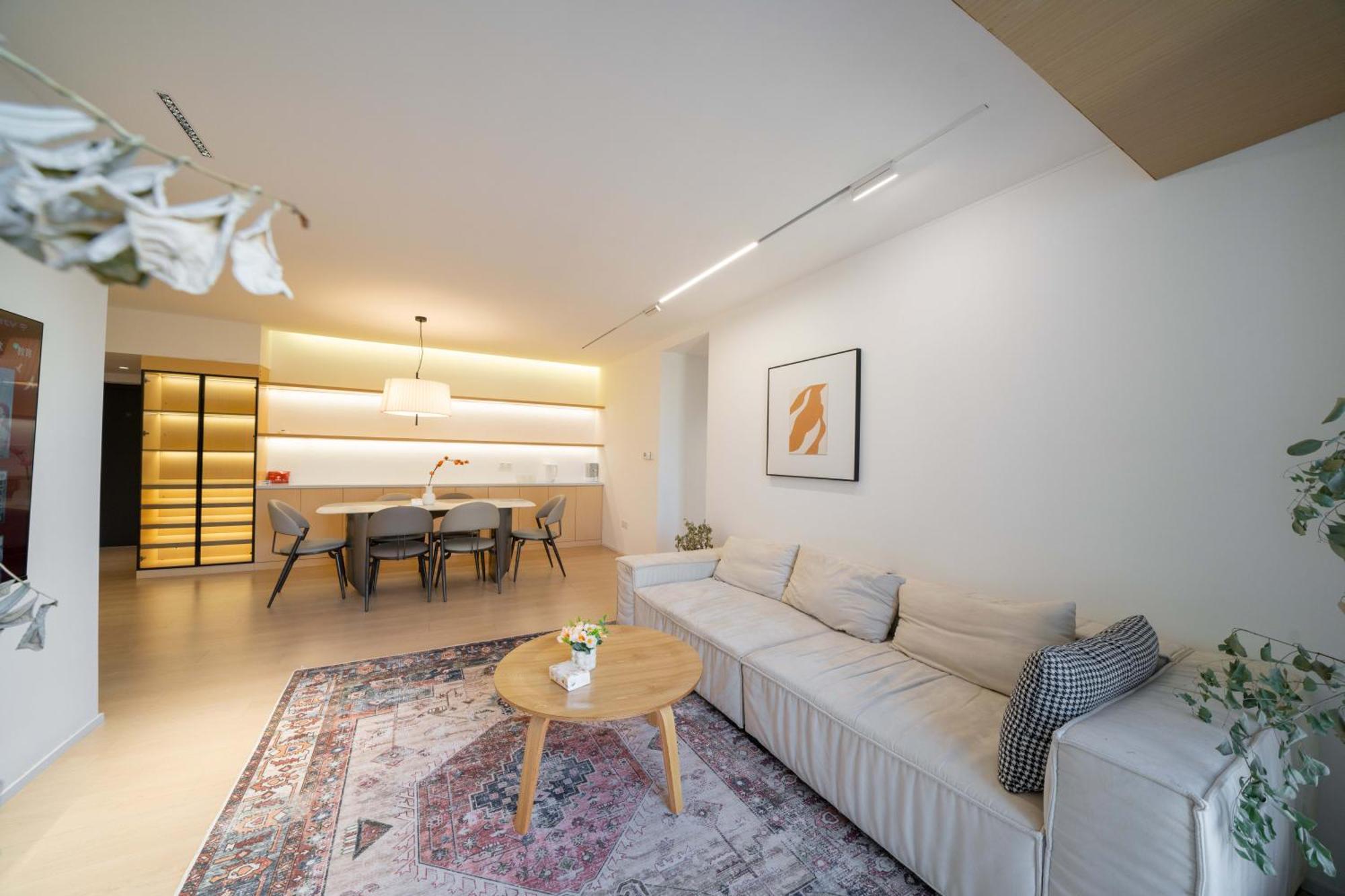 Book And Bed - Xujiahui
