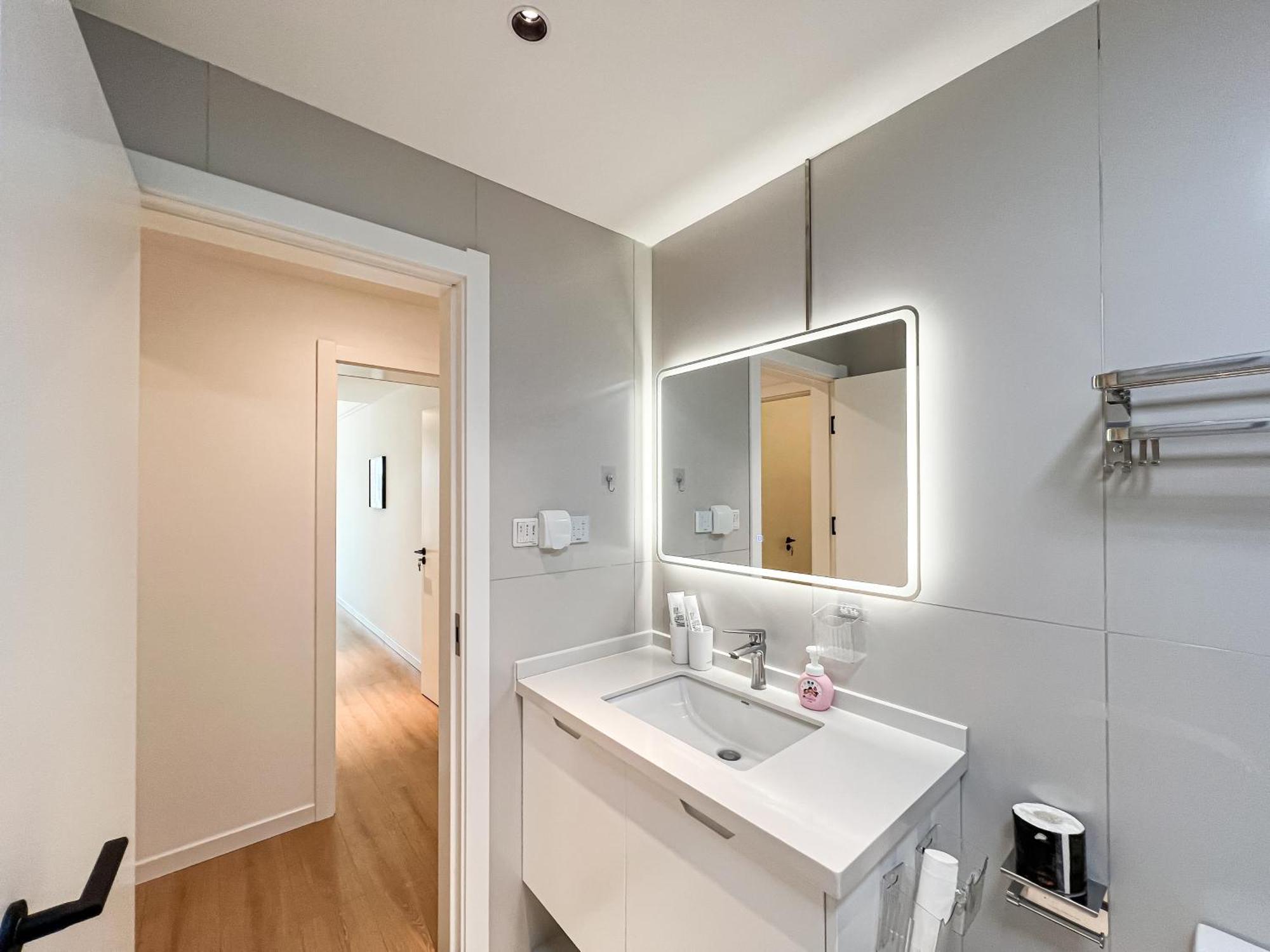 Book And Bed - Xujiahui * Thượng Hải